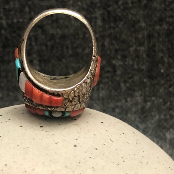 SOLD Vintage unique Navajo Turquoise Ring - Picture 4 of 10
